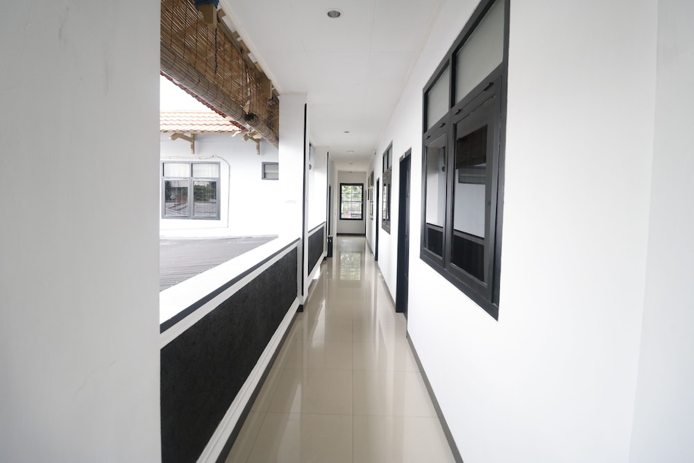 Reddoorz Plus @ Jalan Raden Intan Lampung 25/40