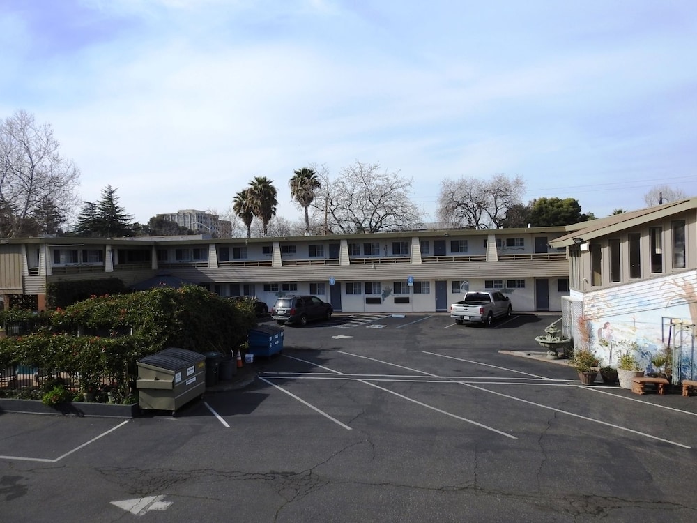 STANFORD MOTOR INN PALO ALTO 5/36