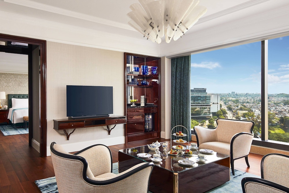 The Ritz-Carlton Pune 32/55