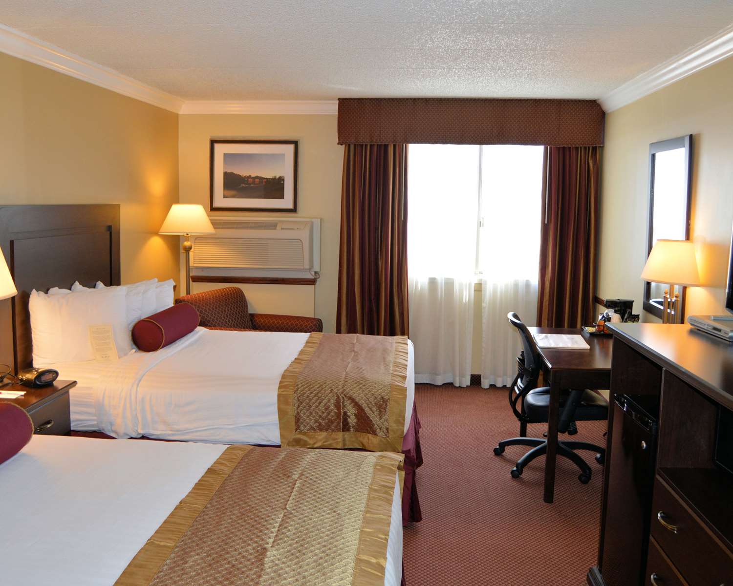Best Western Plus Wilkes Barre Center City 16/55