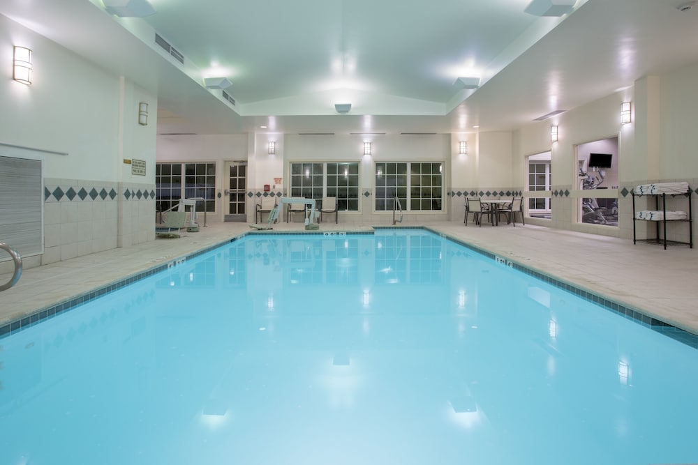 Holiday Inn Colorado Springs(Airport) 30/49