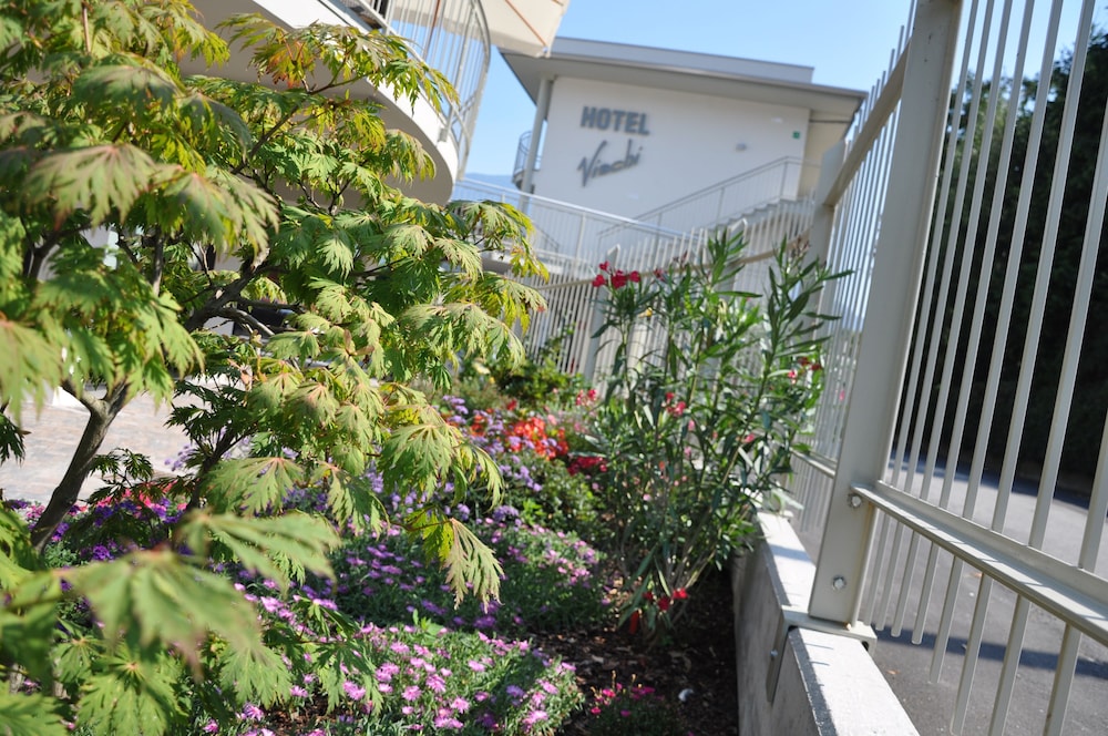Hotel Vischi 43/50