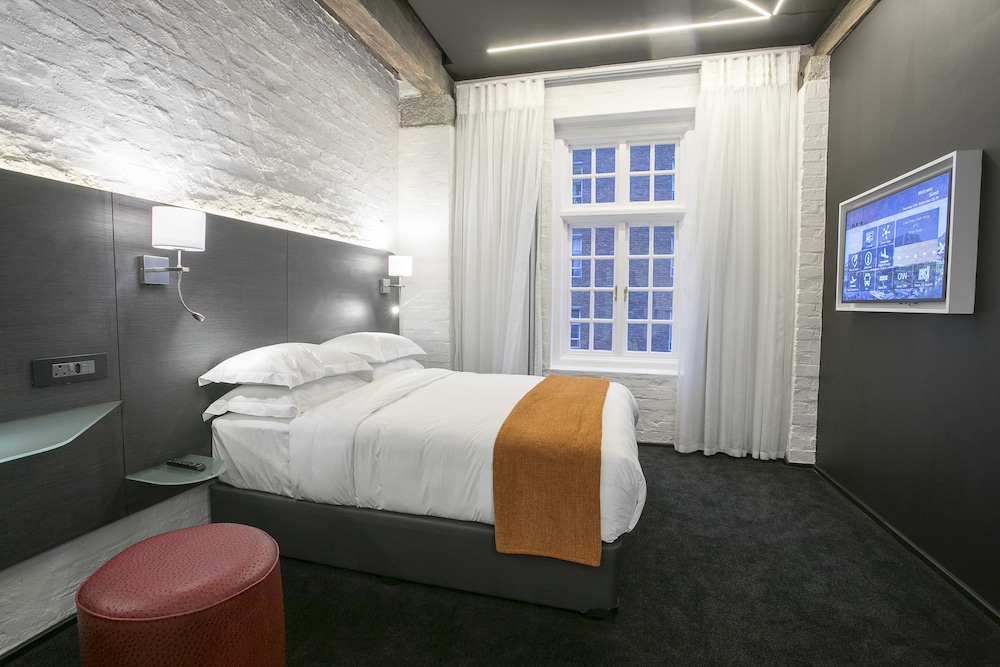 Signature Lux Hotel By Onomo Waterfront 22/79