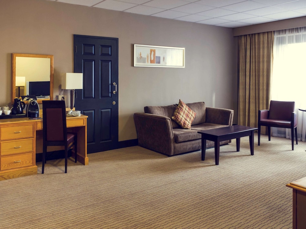 Mercure Hull Grange Park Hotel 43/75