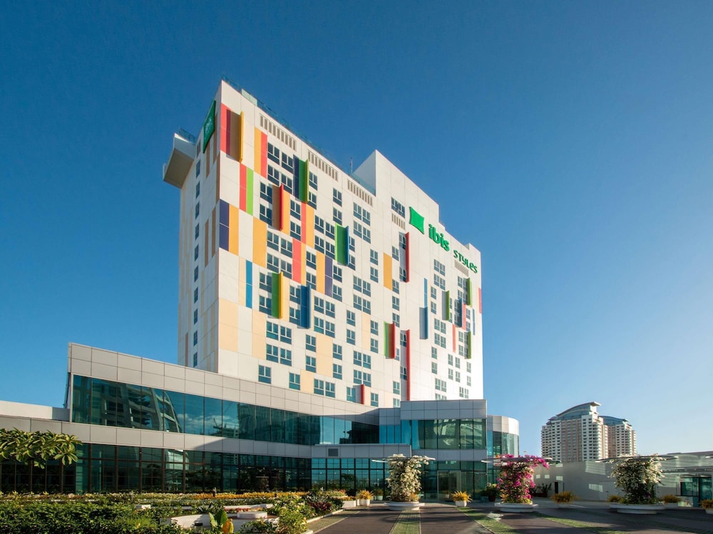 ibis Styles Manila Araneta City 3/66