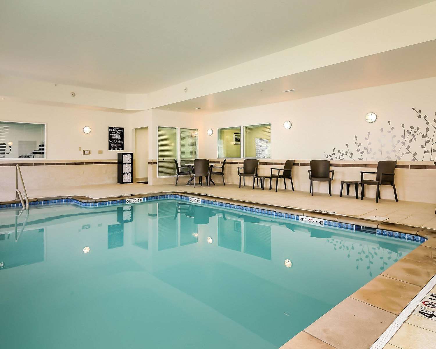 Sleep Inn & Suites Fort Scott 25/41