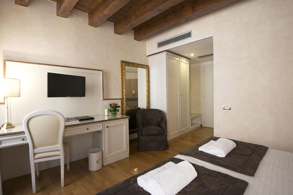 Albergo Mazzanti 33/60