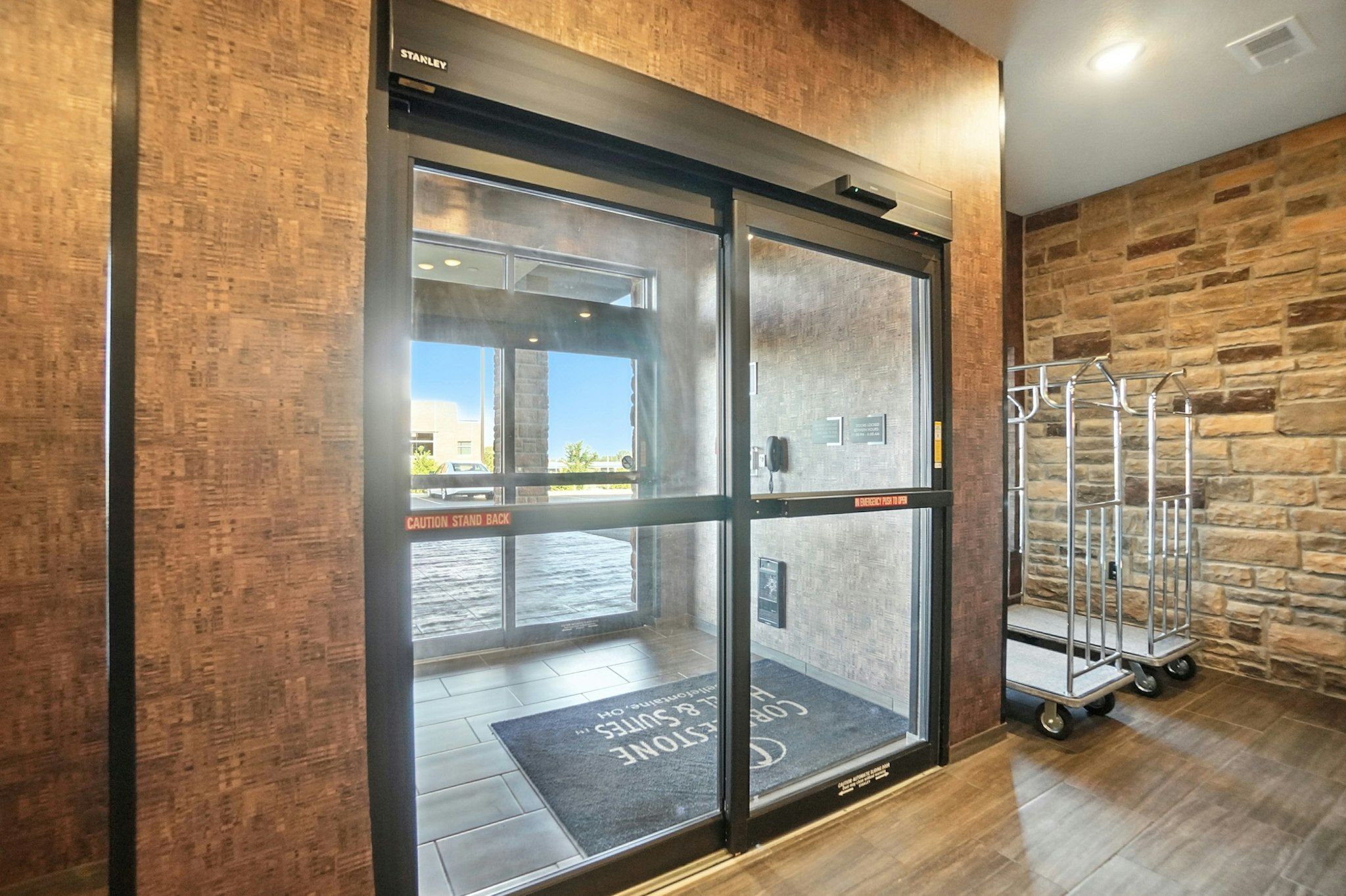 Cobblestone Hotel & Suites-Bellefontaine 19/50