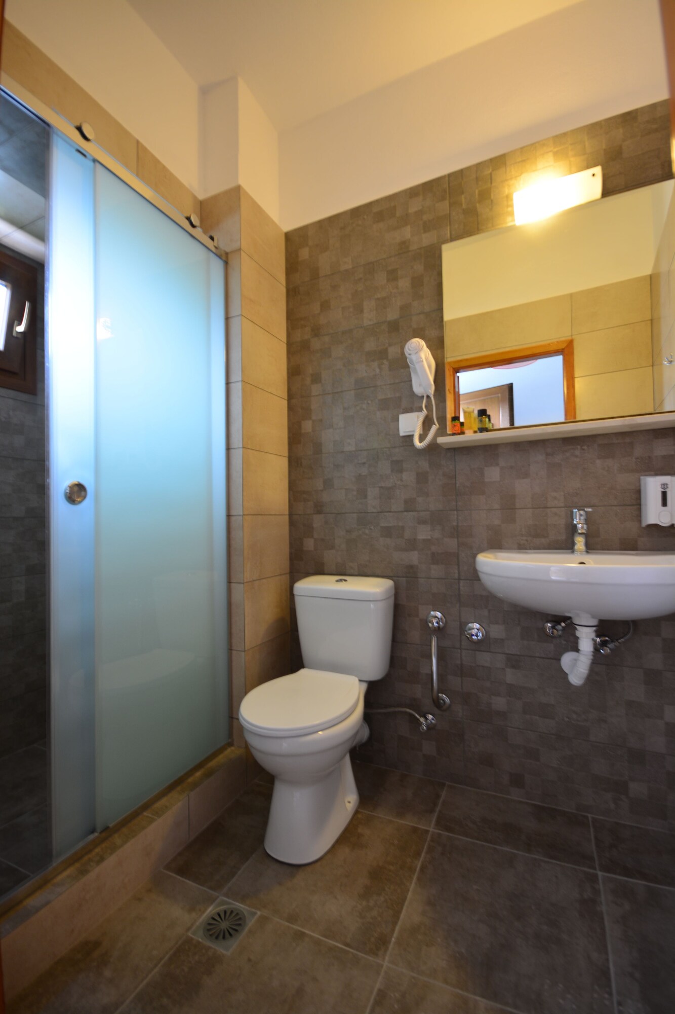 غرفة قياسية بسريرين منفصلين، Spiros Soula Hotel 6/10