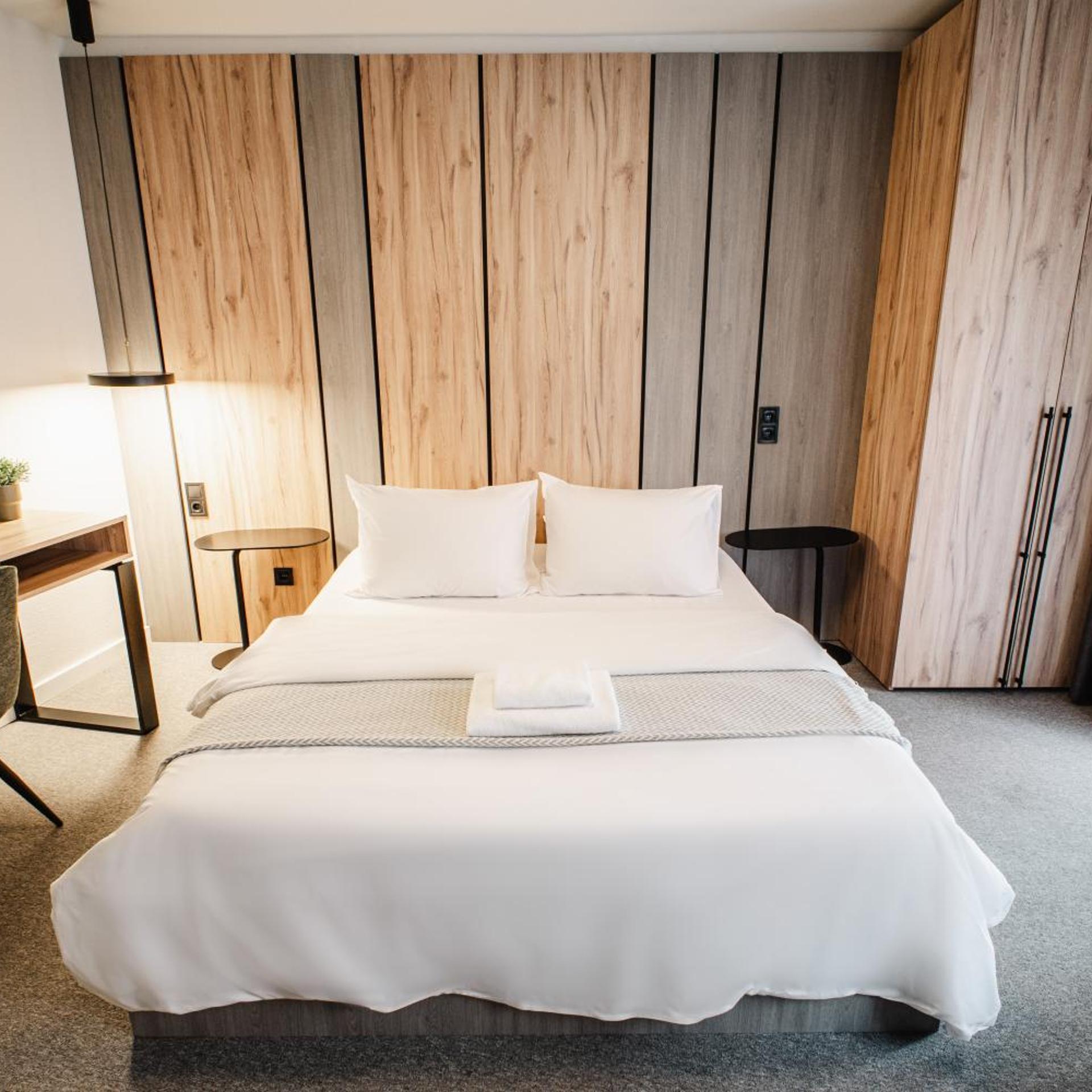 Hotel Tomas 12/50
