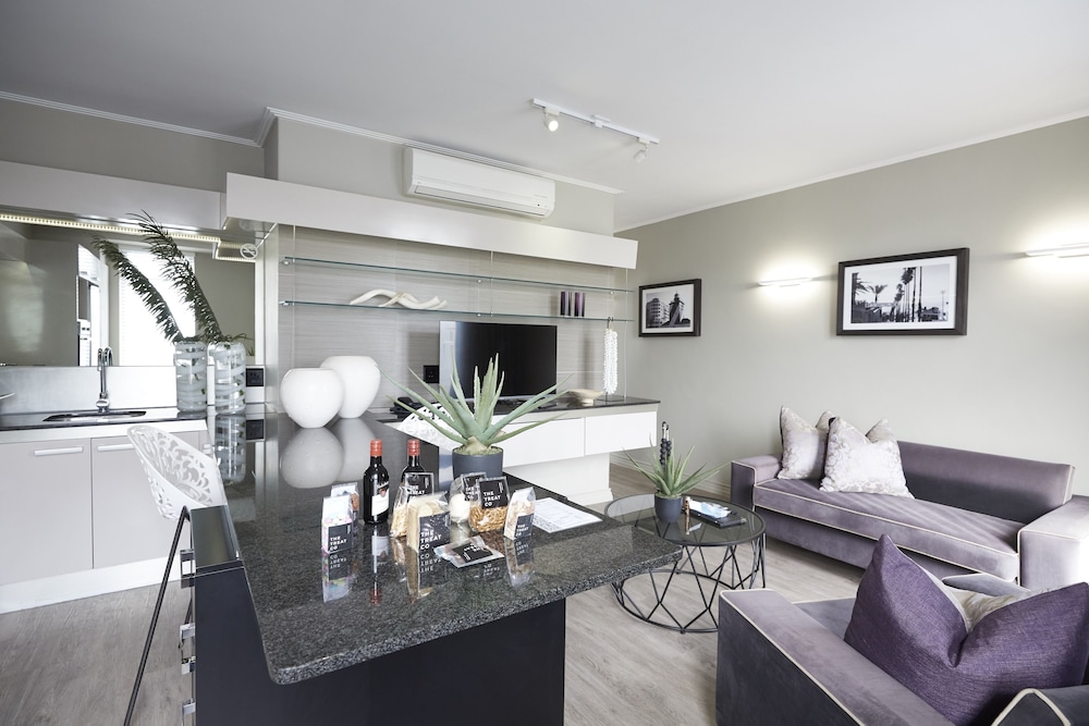 The Hyde All-Suite Hotel 28/46