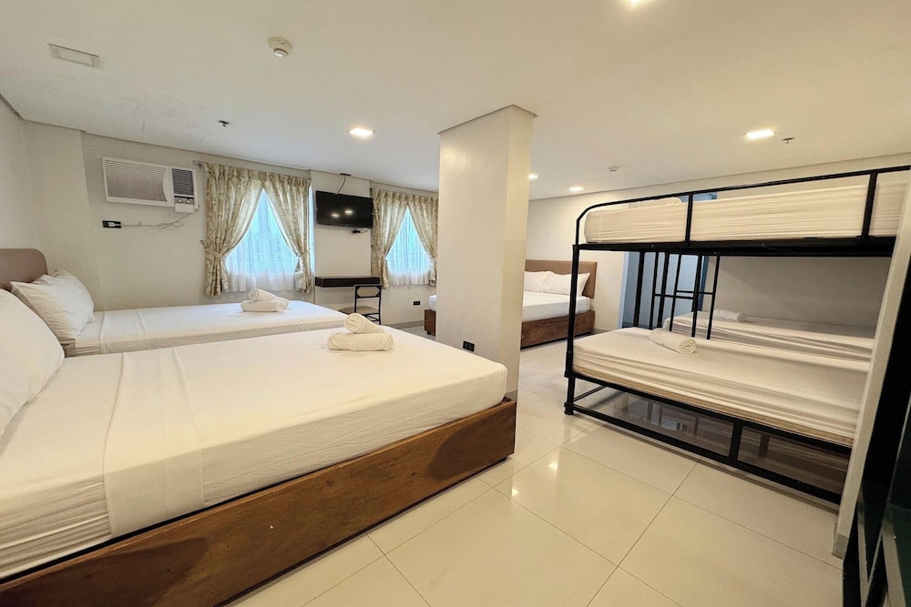Belltower CSheLi Suites Bantay - Vigan by ZUZU 57/83