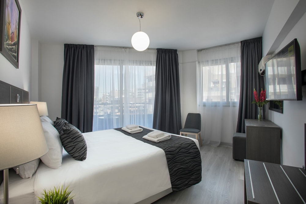 Blazer Residence 17/56