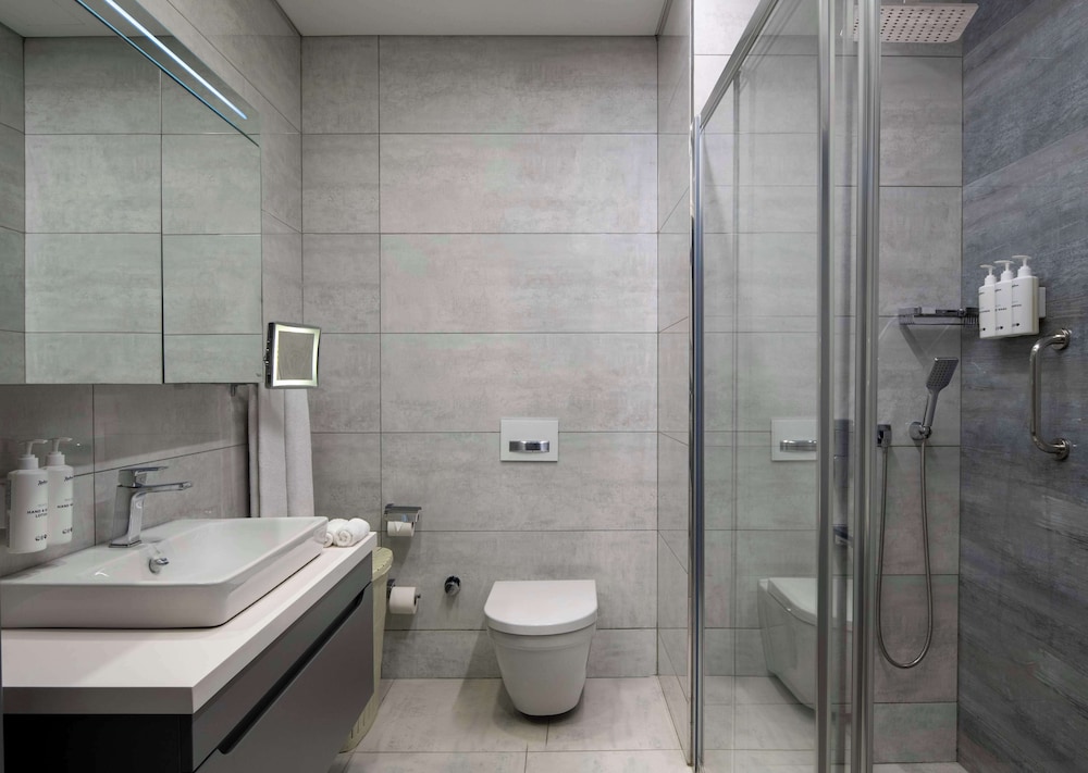 penthouse, 2 king beds, Radisson Residences Vadistanbul 10/10
