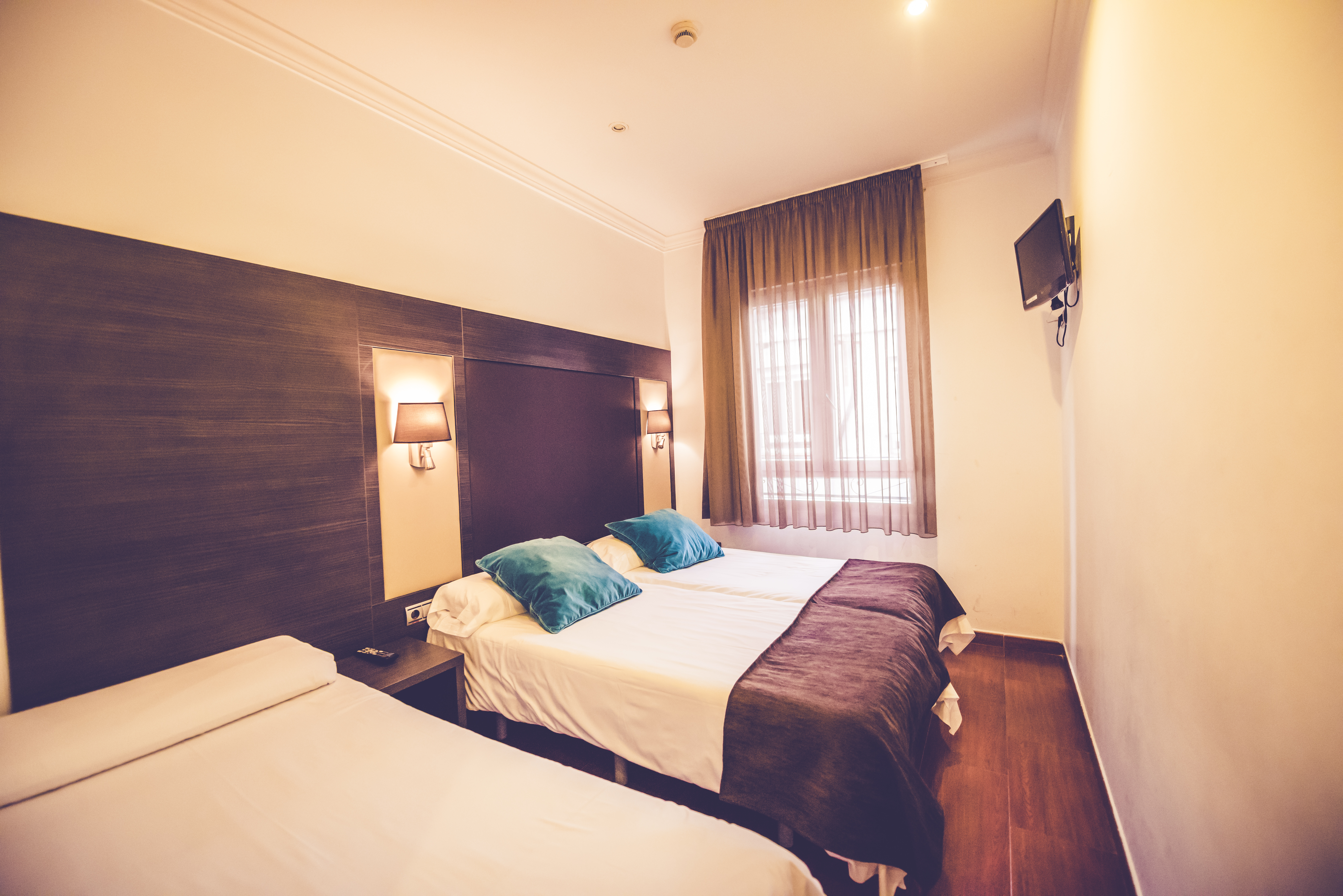 Hostal Sol Los Angeles 18/50