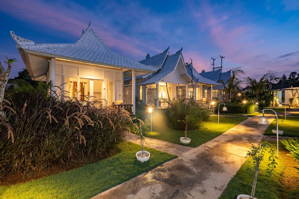 Paus Putih Hotel Lembongan 33/42
