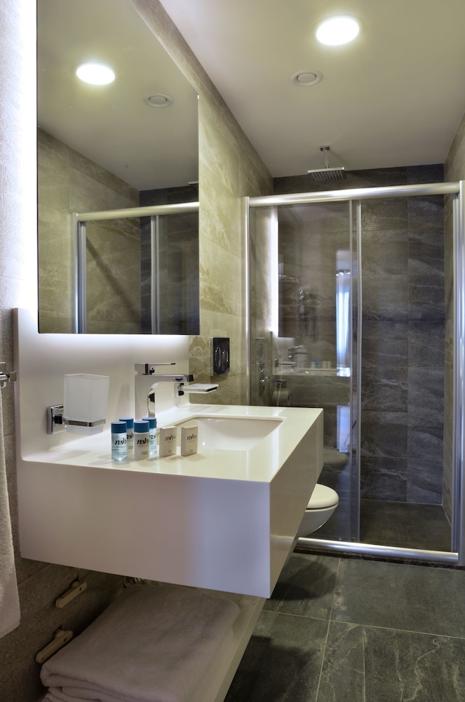 Nish Palace Exclusive Suites 48/48