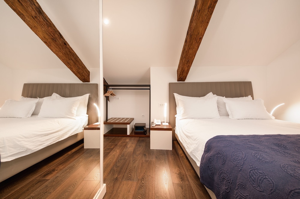 ECONOMY, DOUBLE BED