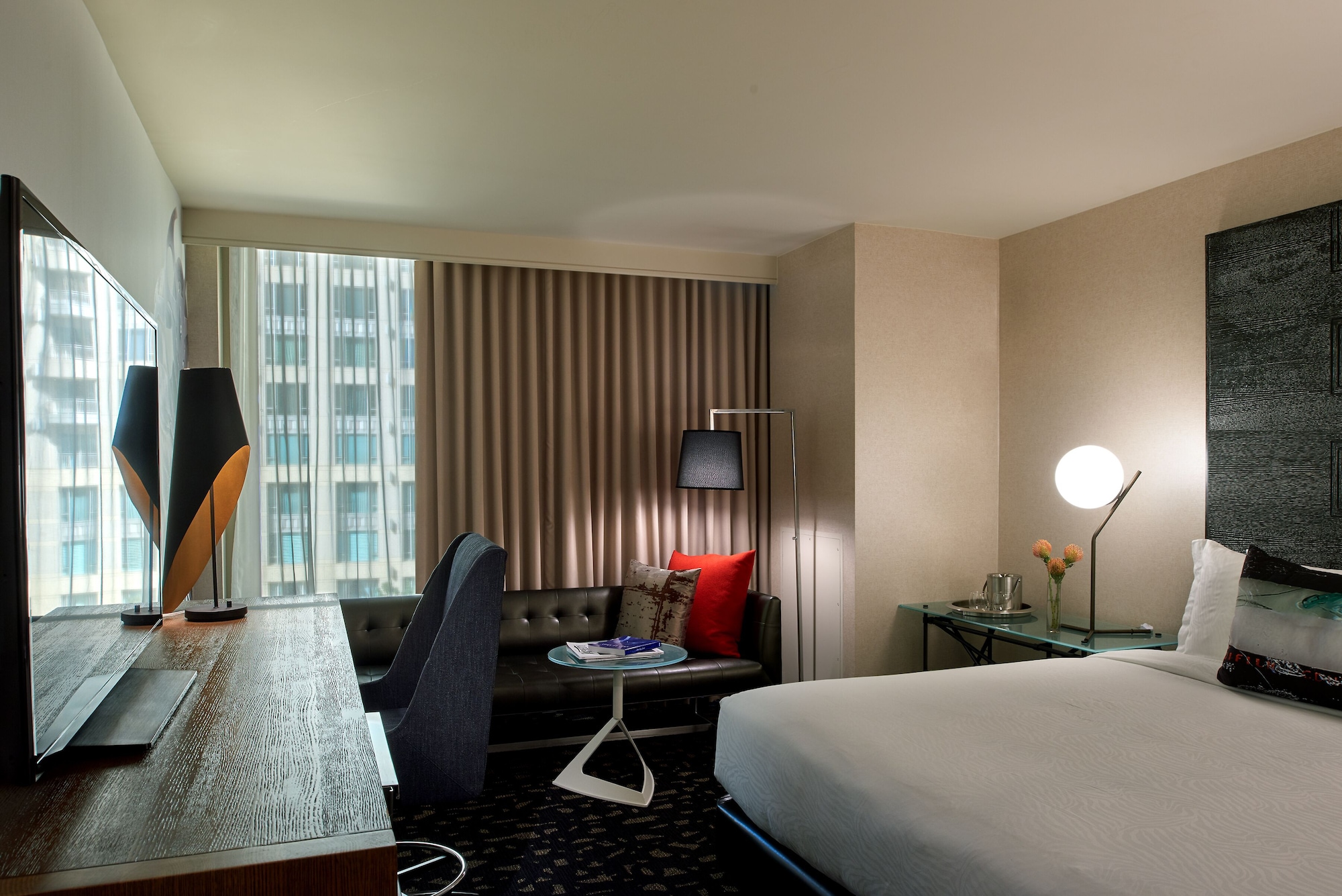 Room, King Bed, Hill View, Beverly Hills View