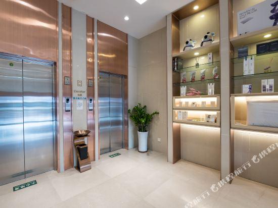 Lavande Hotel (Beijing Railway Station) 6/21