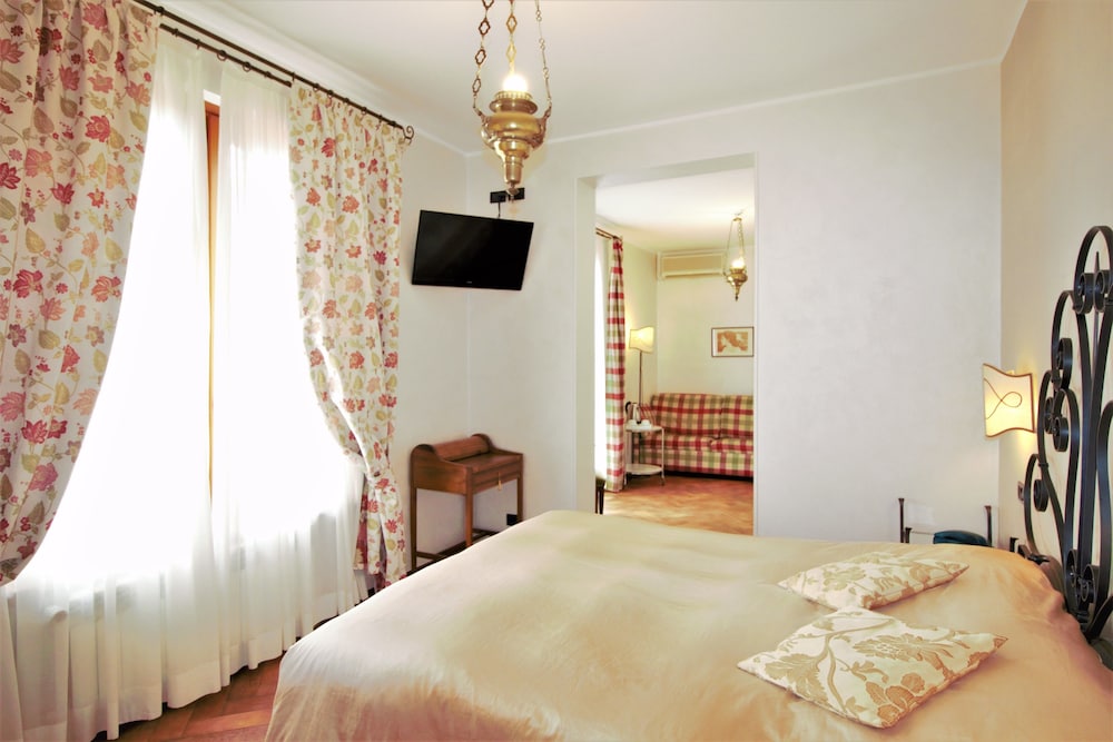 La Valletta Relais 12/38