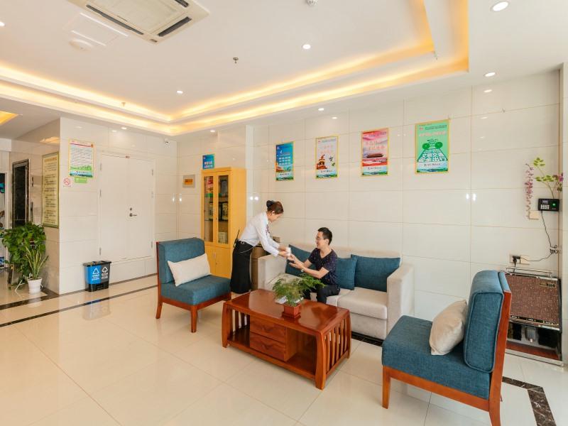 GreenTree Inn Qufu High Speed Railway Station 35/42