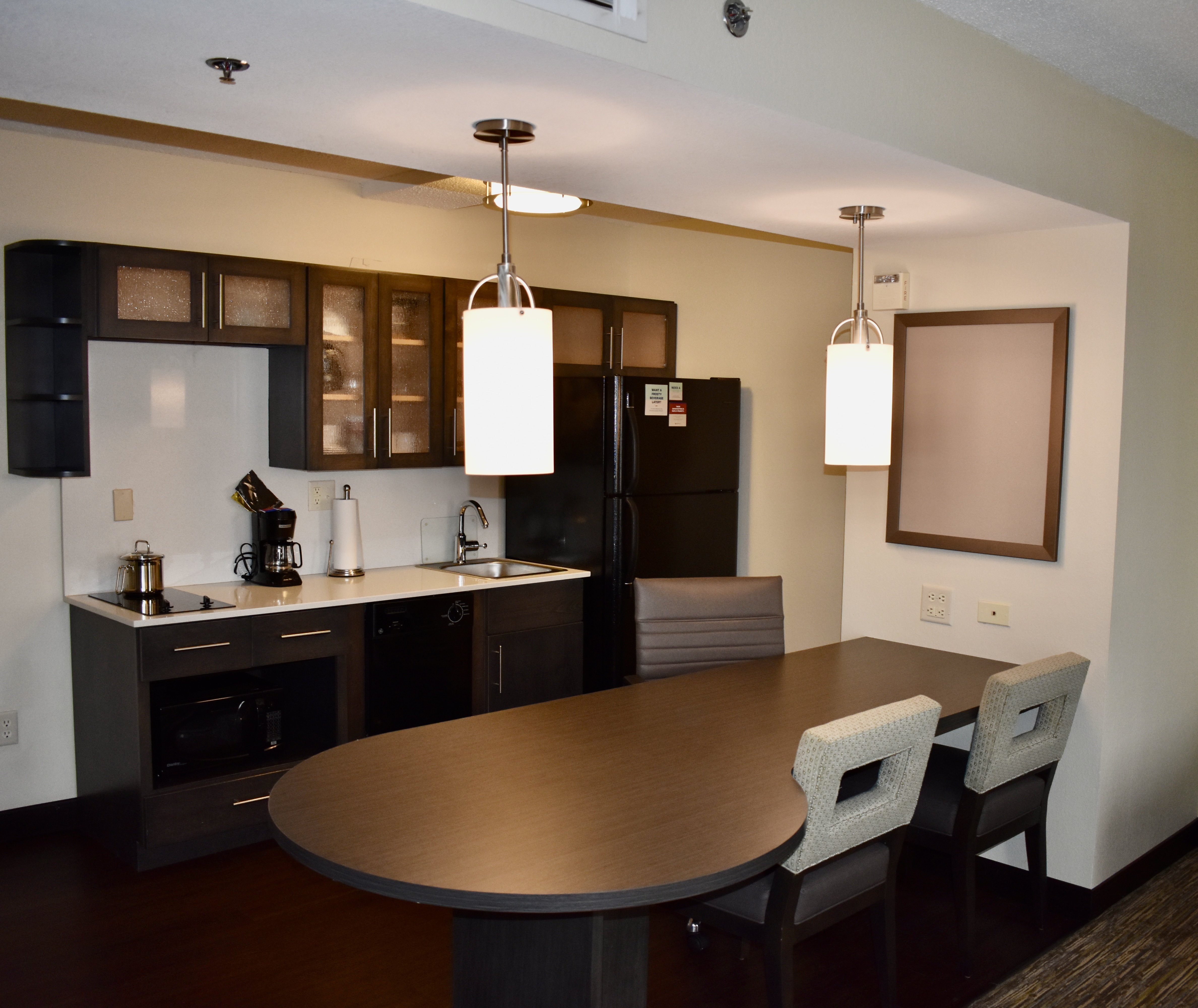 Candlewood Suites Indianapolis Downtown Medical District 69/73