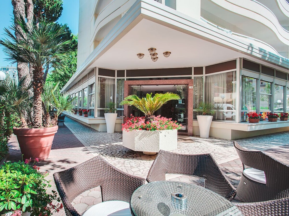 Hotel Caravelle 6/46