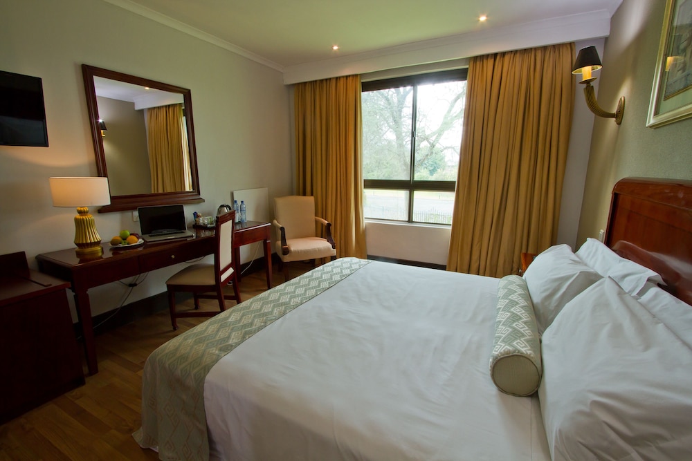 Protea Hotel By Marriott Livingstone 18/50