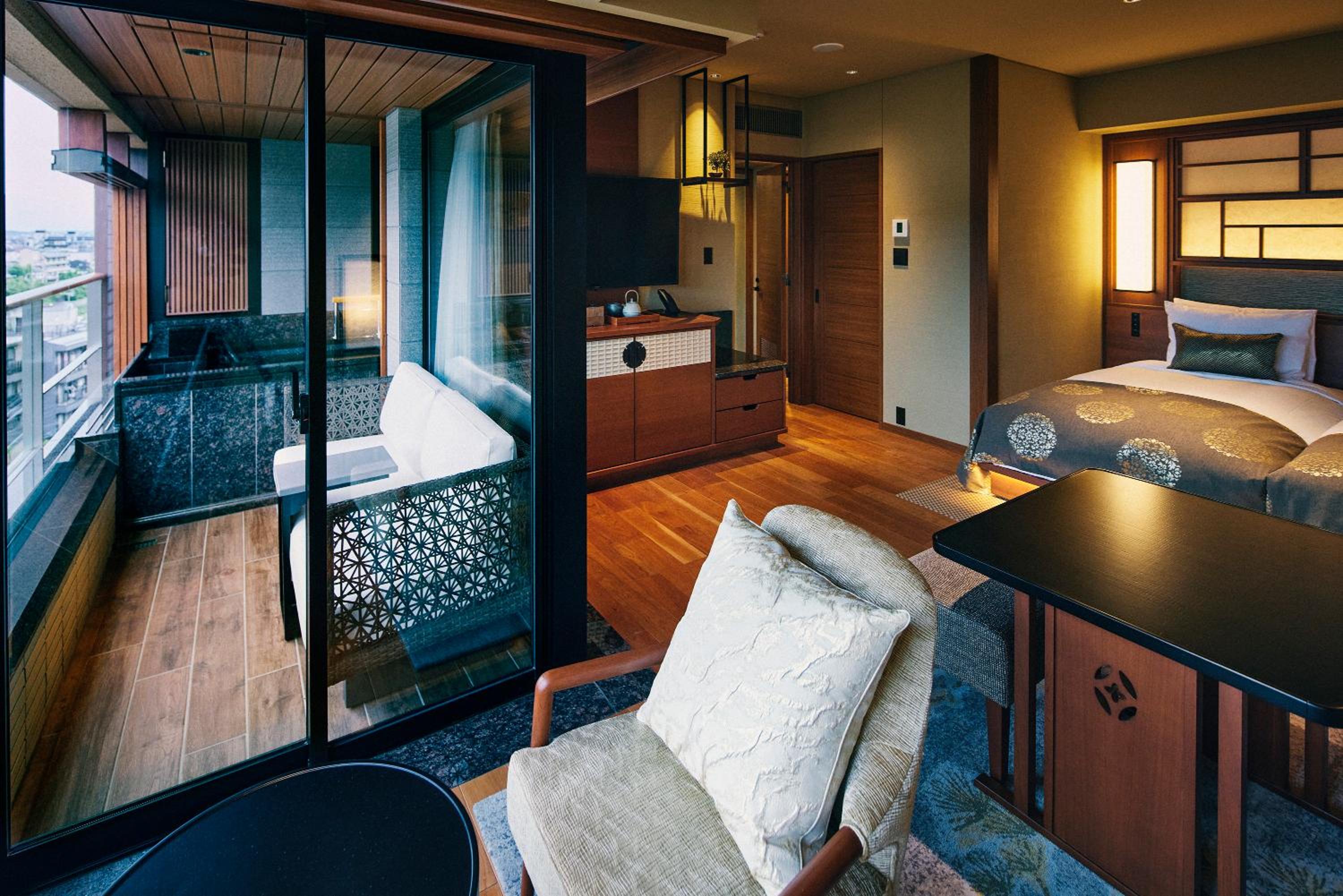 Premium, Twin Beds, Top Floor