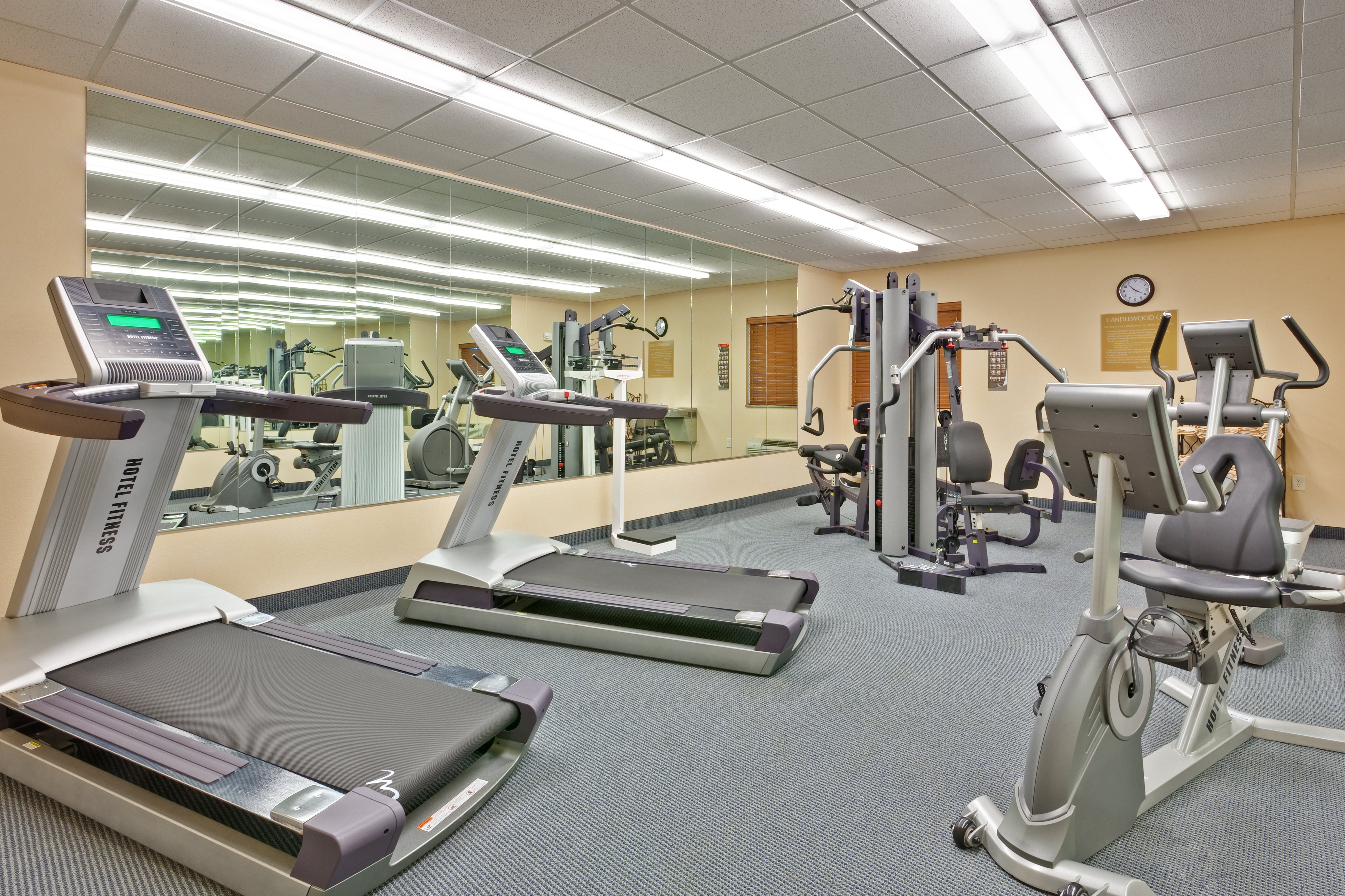 Candlewood Suites Murfreesboro 33/58
