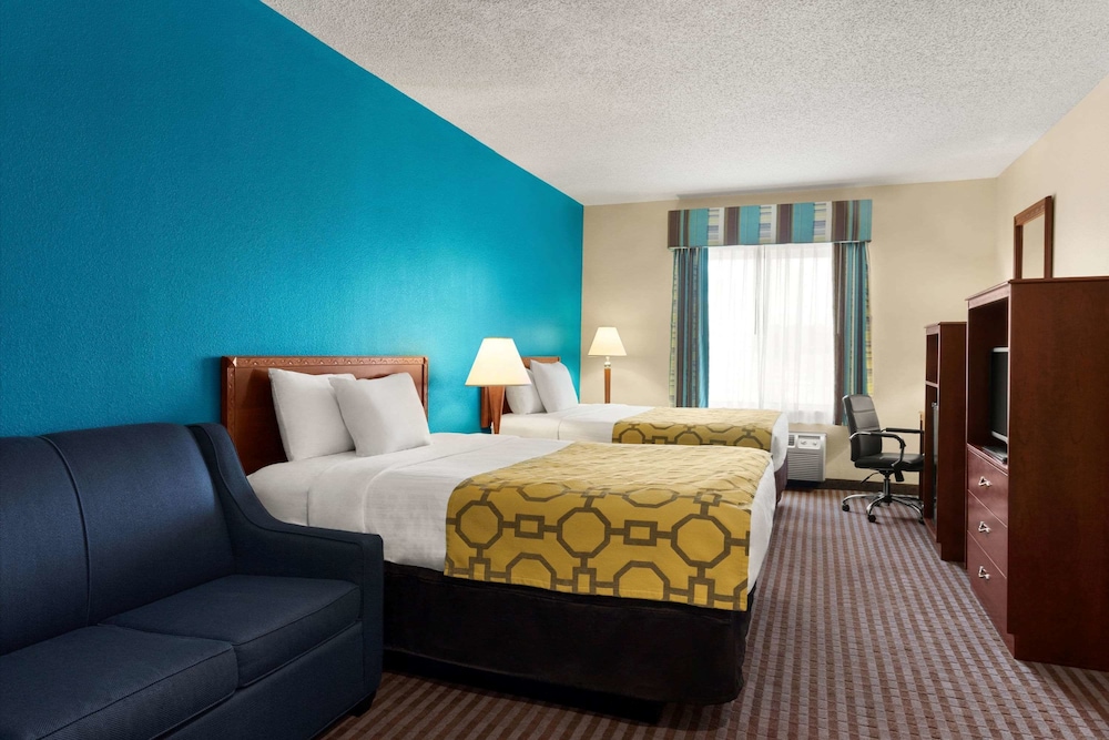 Baymont By Wyndham Elizabethtown 5/27