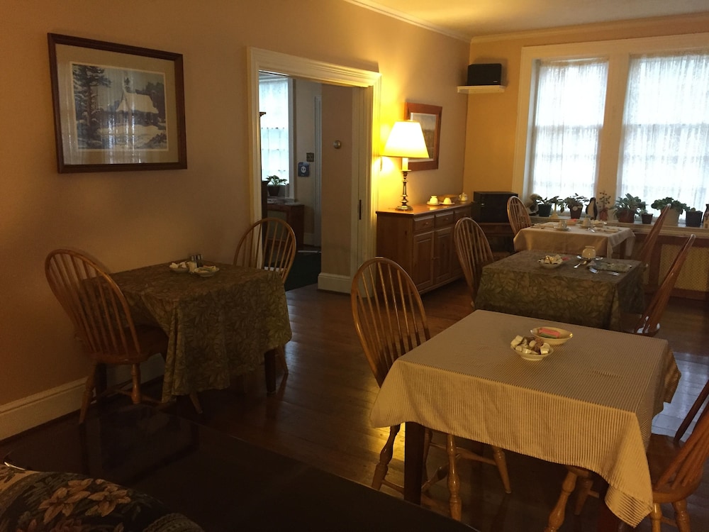 Red Lion Bed & Breakfast 29/36