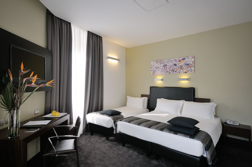 Hotel Trevi Collection 59/109