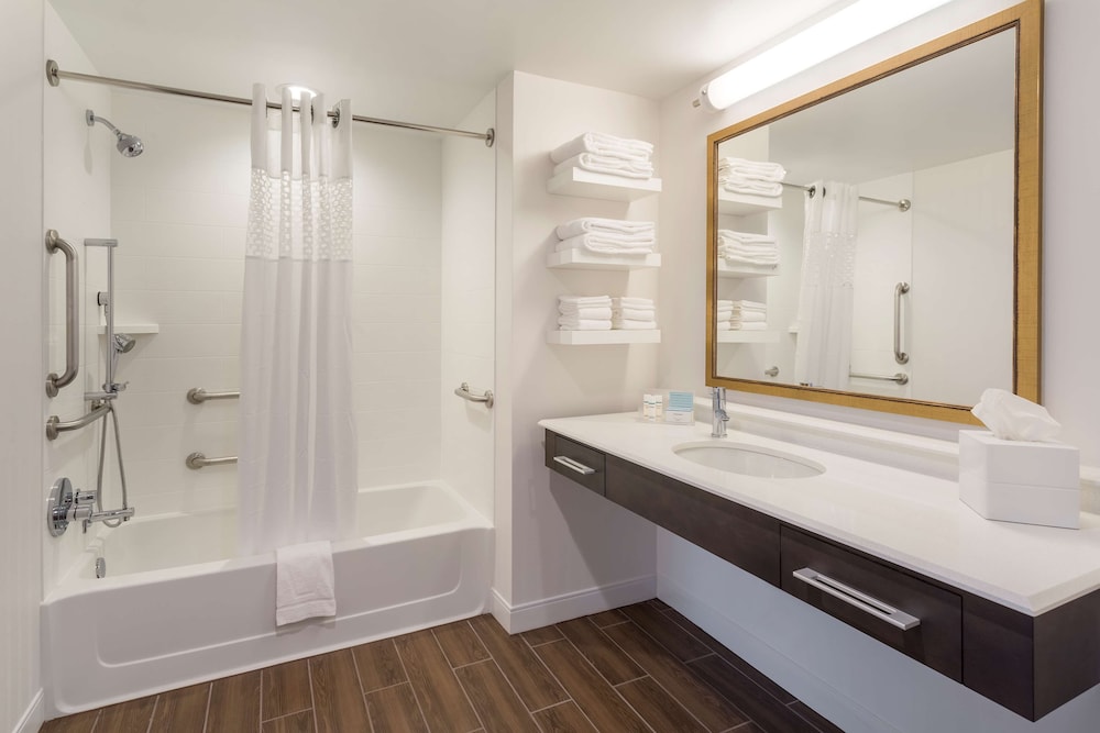 Hampton Inn & Suites Newport-Cincinnati 14/44