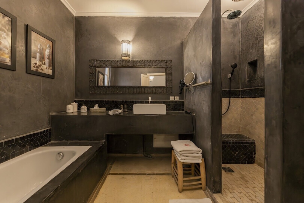 Riad Alegria 77/78