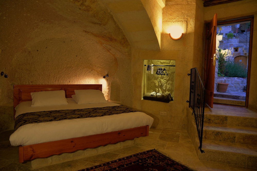 Canyon Cave Hotel 21/69