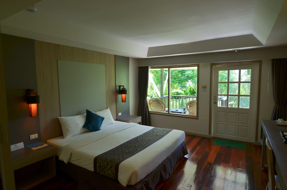 Nakara Long Beach Resort 19/50