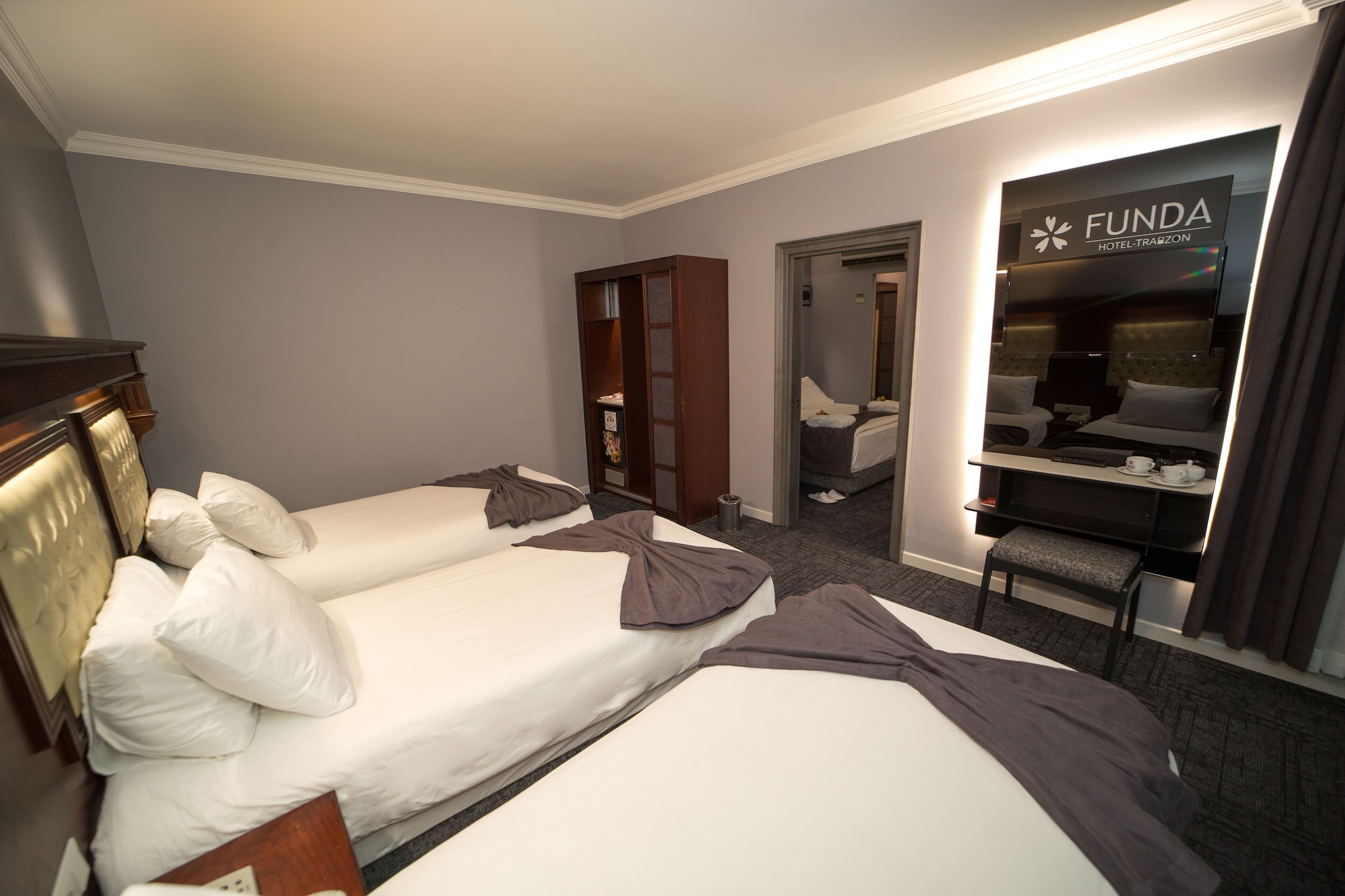 2 BEDROOMS, FAMILY SUITE