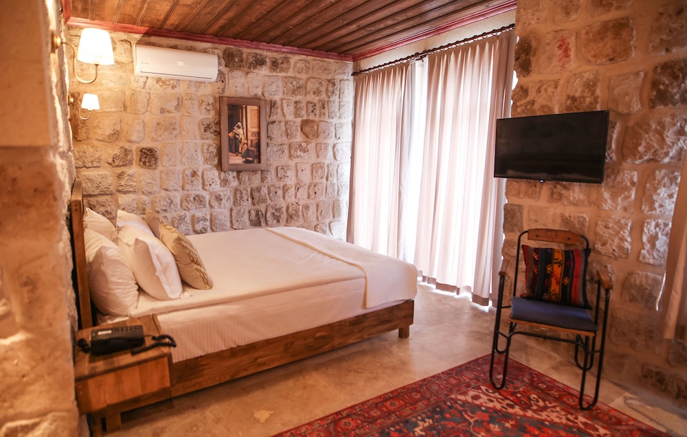 Vita Cave Suites 15/48