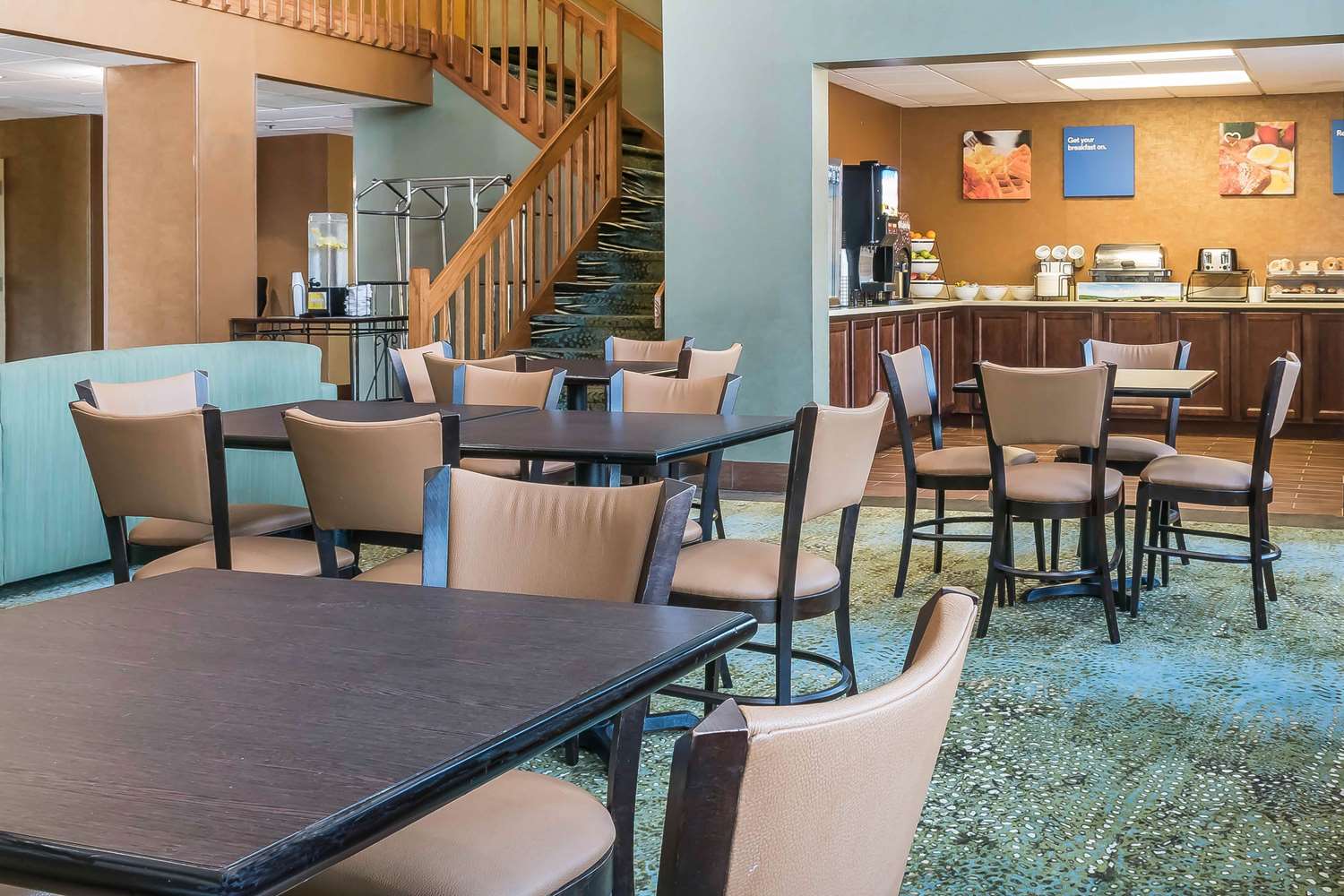 restaurant cafeteria