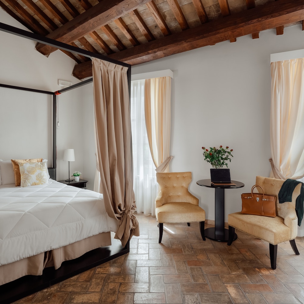 Relais Giulia 14/85
