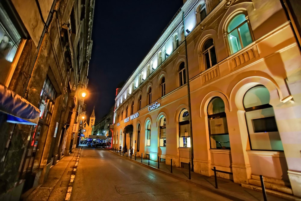 CENTRAL HOTEL SARAJEVO 2/50