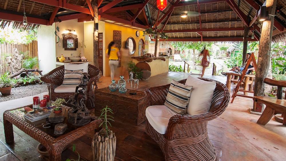 Oasis Resort 40/66