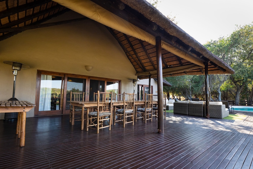 Nyati Safari Lodge 21/50