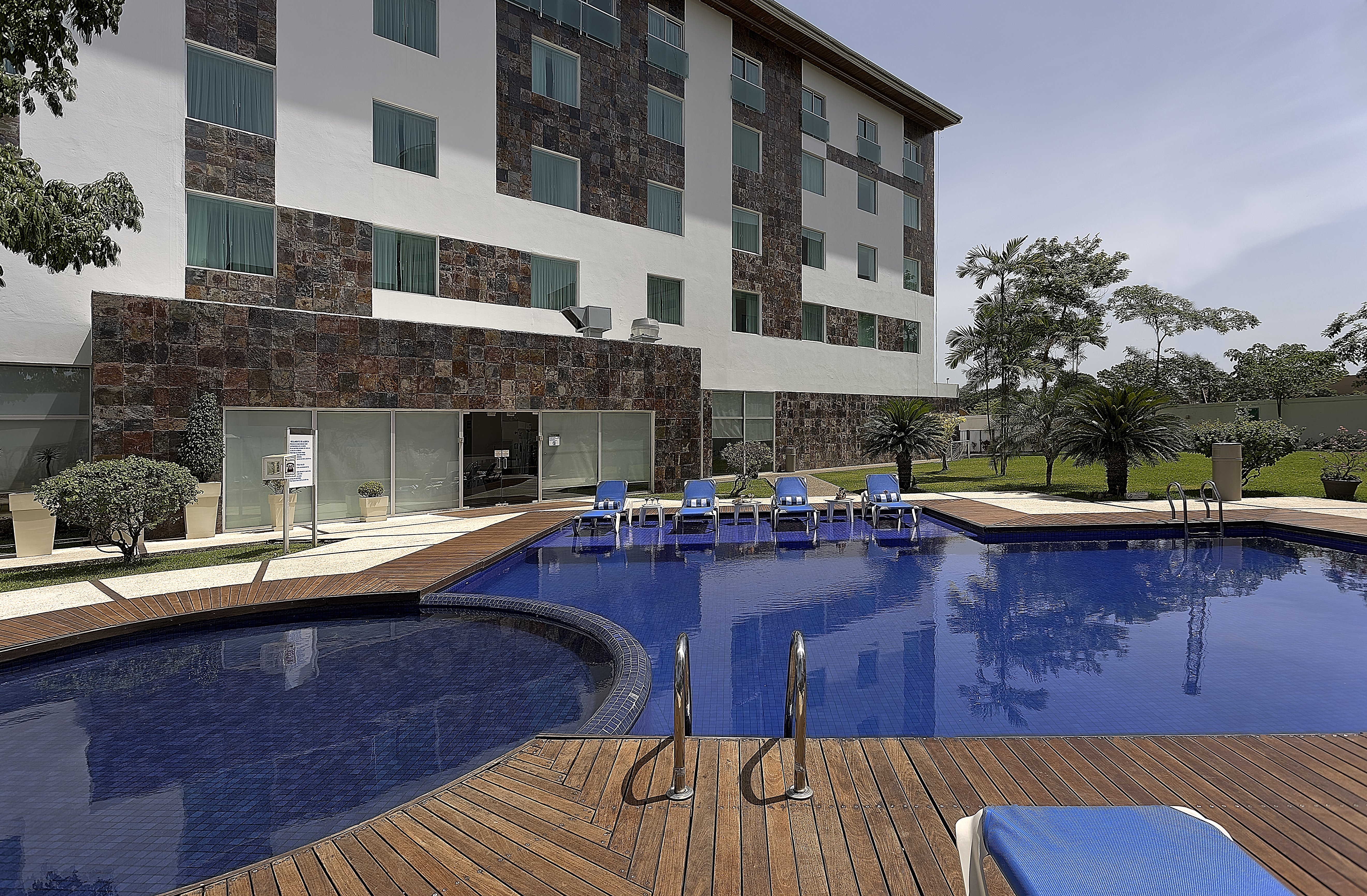 Holiday Inn Express Villahermosa Tabasco 2000 4/50