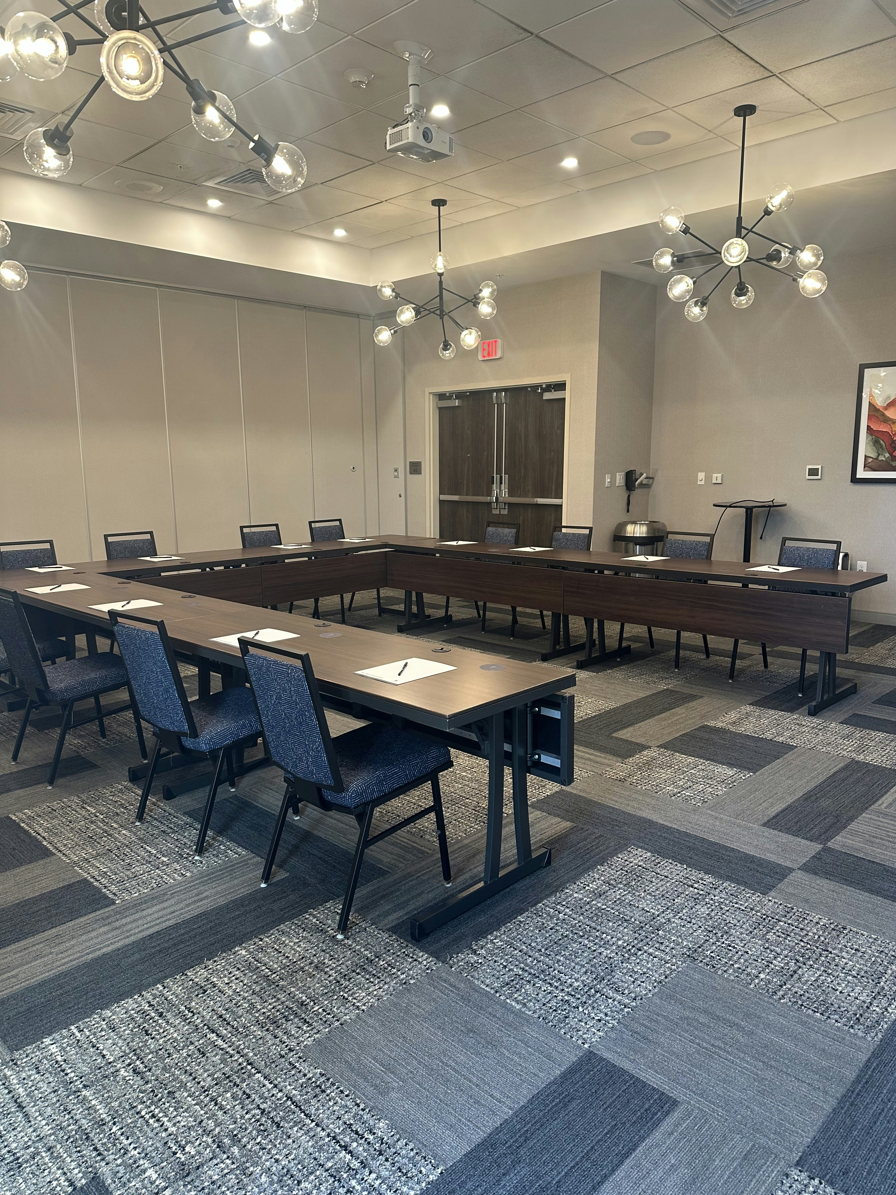 DoubleTree by Hilton Greenville Woodruff Road 38/40