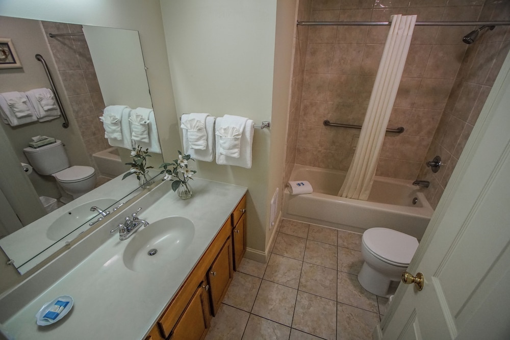 Brewster Green Resort, a VRI resort 49/50