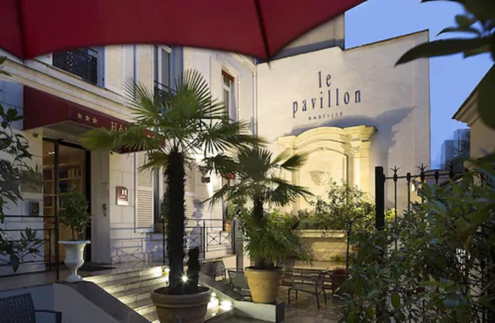 PAVILLON BASTILLE in PARIS