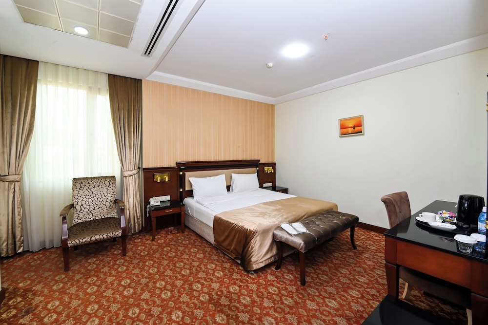 Atropat Old City Hotel 37/71